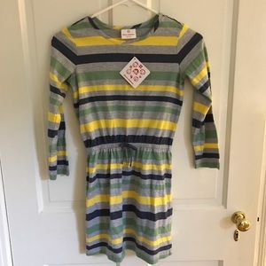 *NWT* Hanna Andersson dress size 130 *Super Cute*